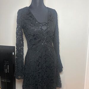Medium Lace dress